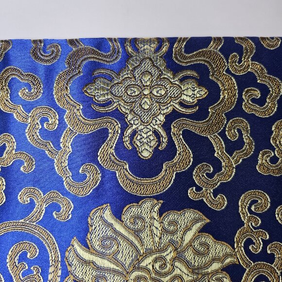 Exquisite Yung Silk Brocade Cobalt Blue And Gold Scarf With Silk Fringe - Picture 7 of 8